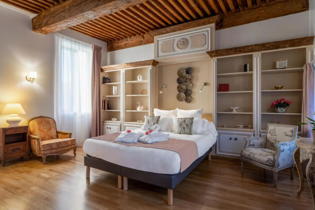 Couette-café Bed and Breakfast Le Domaine De Gorneton à Chasse-sur-Rhône